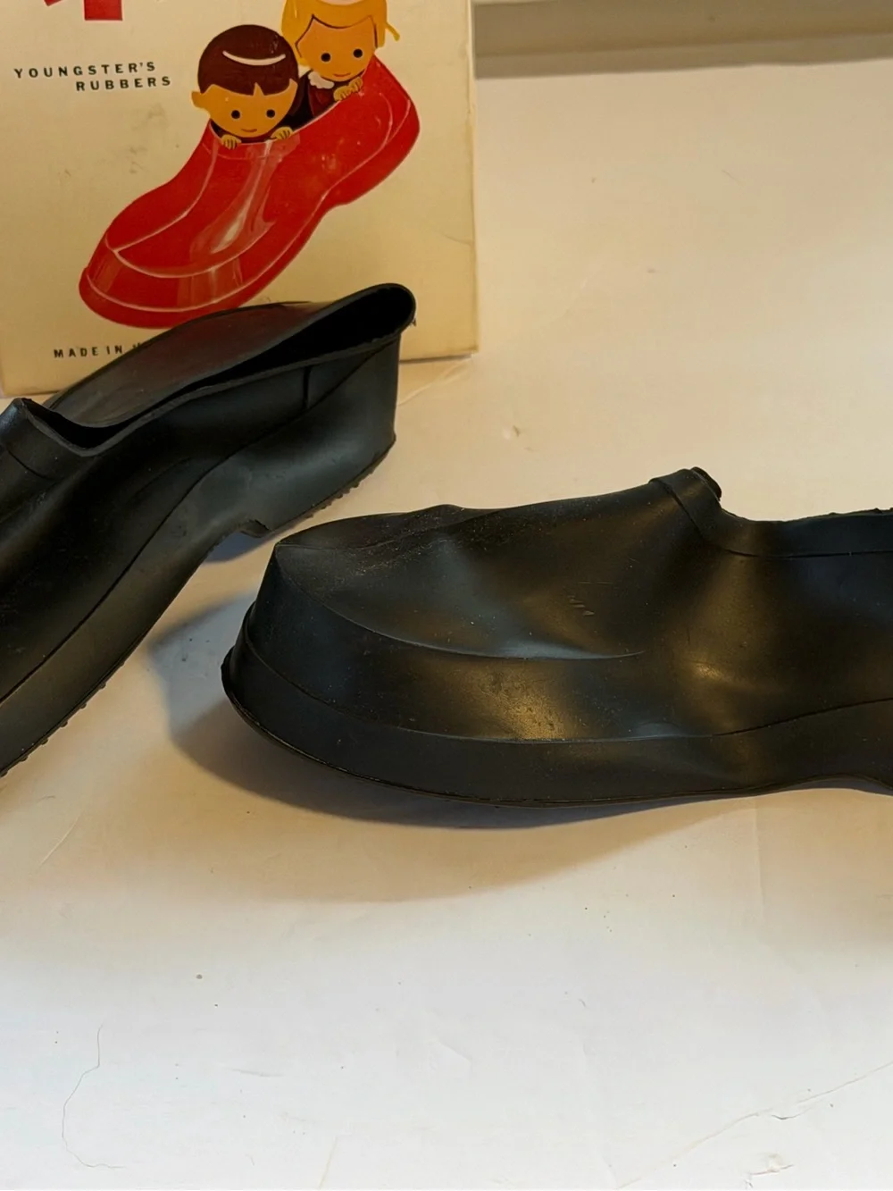 Vintage In Original Box Tingley Tikes Children’s Rubber Overshoe Black 8- 9 1/2